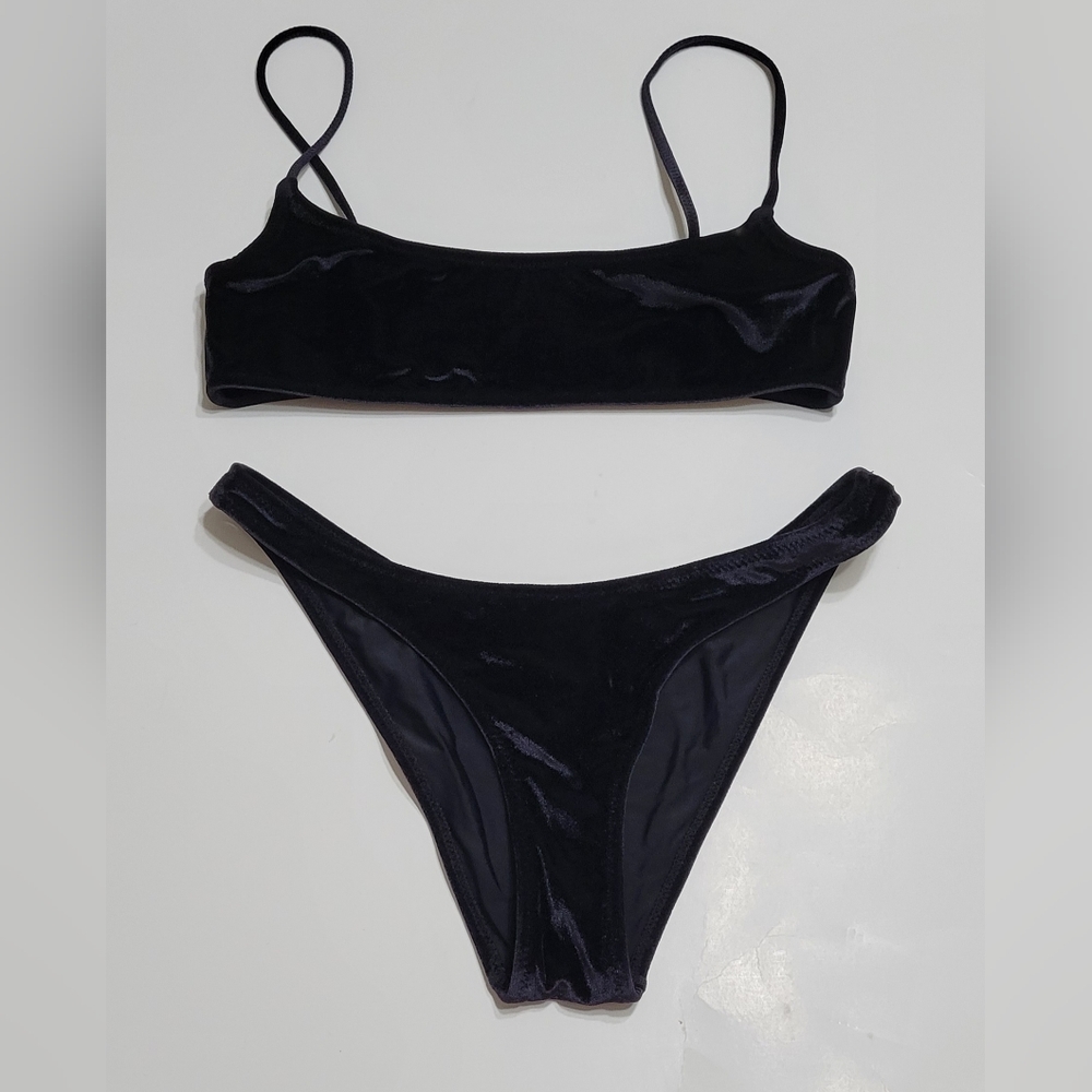Triangl black Bikini